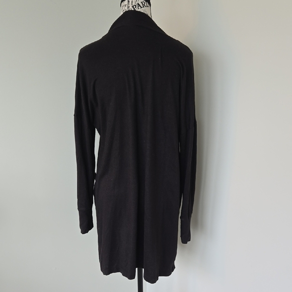 Elegant Black Open Front Cardigan - Picture 4 of 4